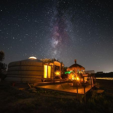 2 Cuori E 1 Yurta Glamping In Tuscany - Adults Only Asciano Exterior photo
